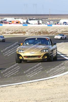 media/Jan-25-2025-CalClub SCCA (Sat) [[03c98a249e]]/Race 4/